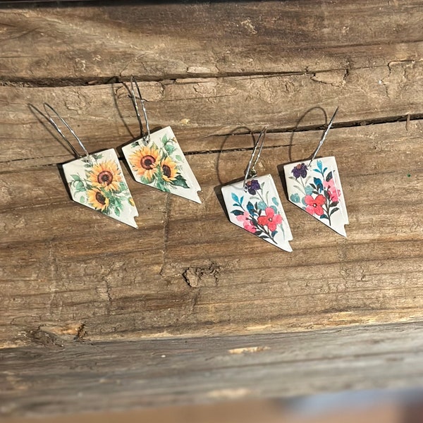 Floral Nevada state shaped polymer clay earrings with resin