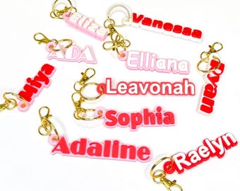 Personalized name Keychain / Personalized gift for mom / Personalized Keyring / Minimalist / tag name / custom name gifts / stocking stuffer