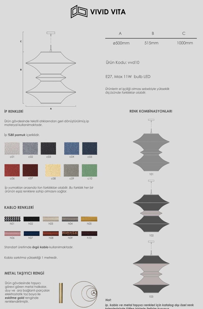 Op de afbeelding: Een drielaagse hanglamp met een modern ontwerp. De lamp is gemaakt van gerecyclede textielmaterialen en heeft een katoengehalte van 80%. De lamp is verkrijgbaar in verschillende kleuren en heeft een diameter van 50 cm, een breedte van 51,5 cm en een hoogte van 100 cm.
