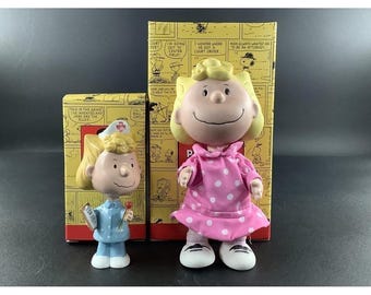 Hallmark Peanuts Gallery "SALLY": Jointed Porcelain Figurine 2000 New Limited Ed