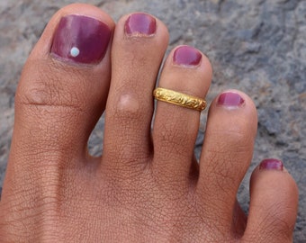 Unique Open Toe Ring or Midi Finger Knuckle Ring made of 18k Gold Plated Brass or 925 Sterling Silver , Tribal Indian Boho Wedding Jewelry