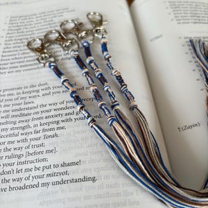 Tzitzits Sandstone 1 set (4 tassels) w/Blue Thread  Knotted 10-5-6-5 (YHWH) |Biblical Tassels