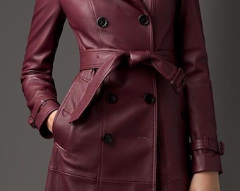 Cappotto lungo in pelle doppiopetto bordeaux da donna, trench in pelle doppiopetto bordeaux Zendaya, giacca in pelle bordeaux da donna