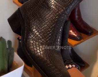 Men's Handmade Italian Black Snake Anaconda Textured Skin Square Toe High Ankle Genuine Leather Chelsea Boots with Cuban Heel Luxury Bespoke