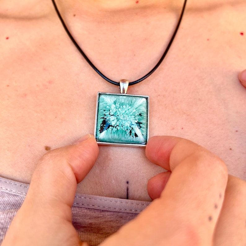Green square necklace with resin. Green square pendant with frame. Green square petri effect 2.0 necklace. image 3