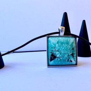 Green square necklace with resin. Green square pendant with frame. Green square petri effect 2.0 necklace. image 9