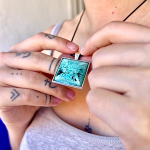 Green square necklace with resin. Green square pendant with frame. Green square petri effect 2.0 necklace. image 4