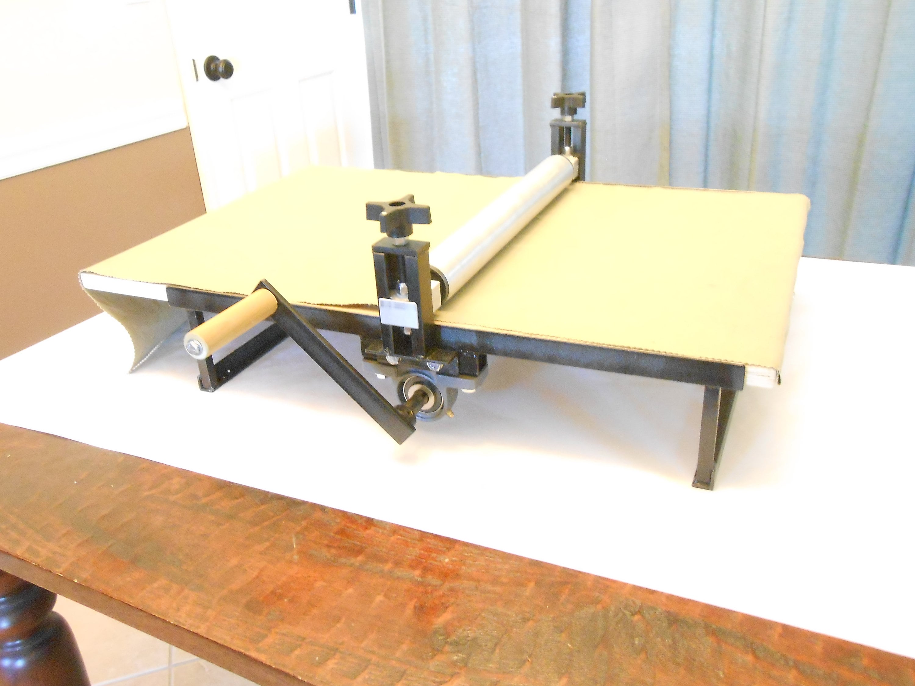 Buy TECHTONGDA Ceramic Clay Plate Machine Slab Roller for Clay Heavy Duty  Hand-Cut Table Top Adjustable No Shims 27.55x17.71inch Table Online at  desertcartINDIA