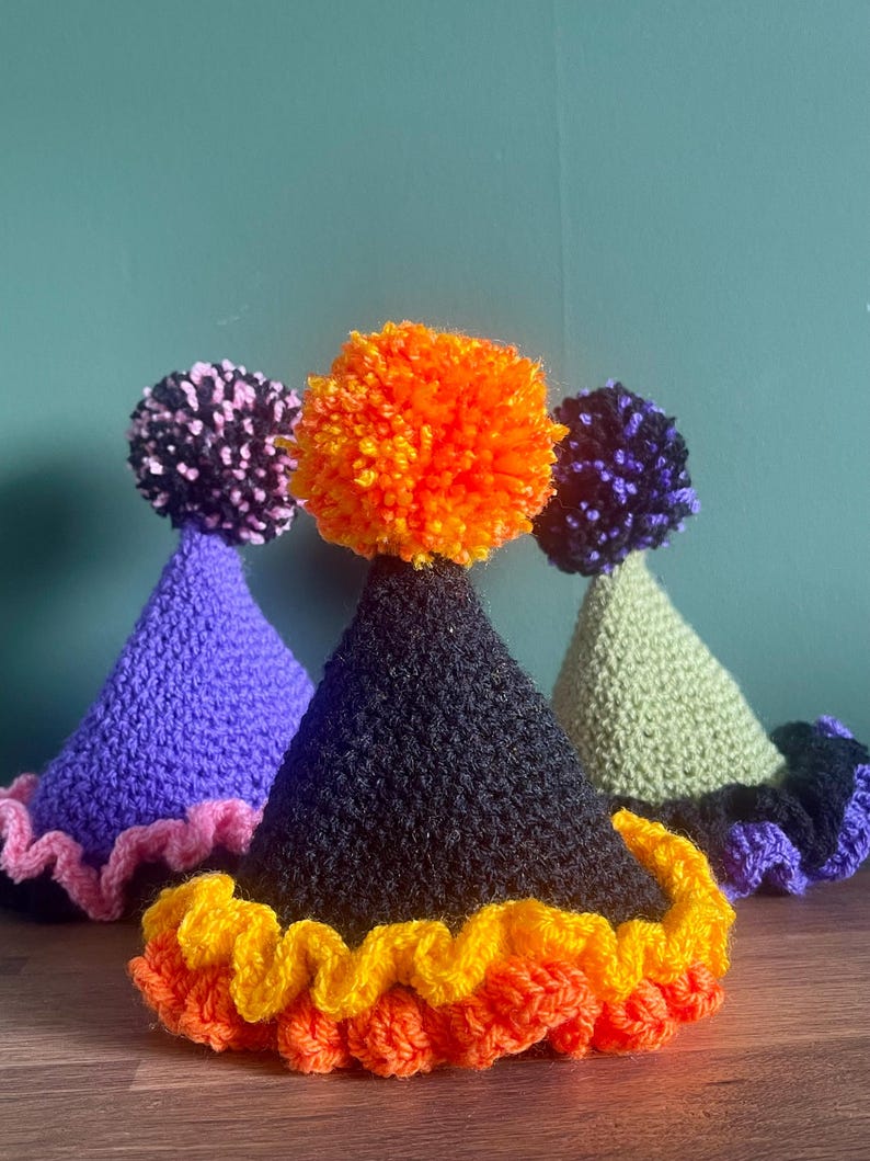 Handmade, reusable crochet birthday/ party hat (clown hat) - customisable image 3
