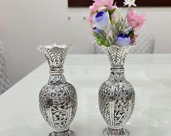 Mini florero de plata alemana: elegante decoración para pooja y mesa