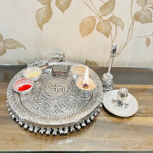 Duitse zilveren pauw Pooja Thali-set, Puja Thali voor aanbidding, Diwali-cadeau, religieus cadeau, Diwali Pooja Thali, geschenken, gratis expreslevering