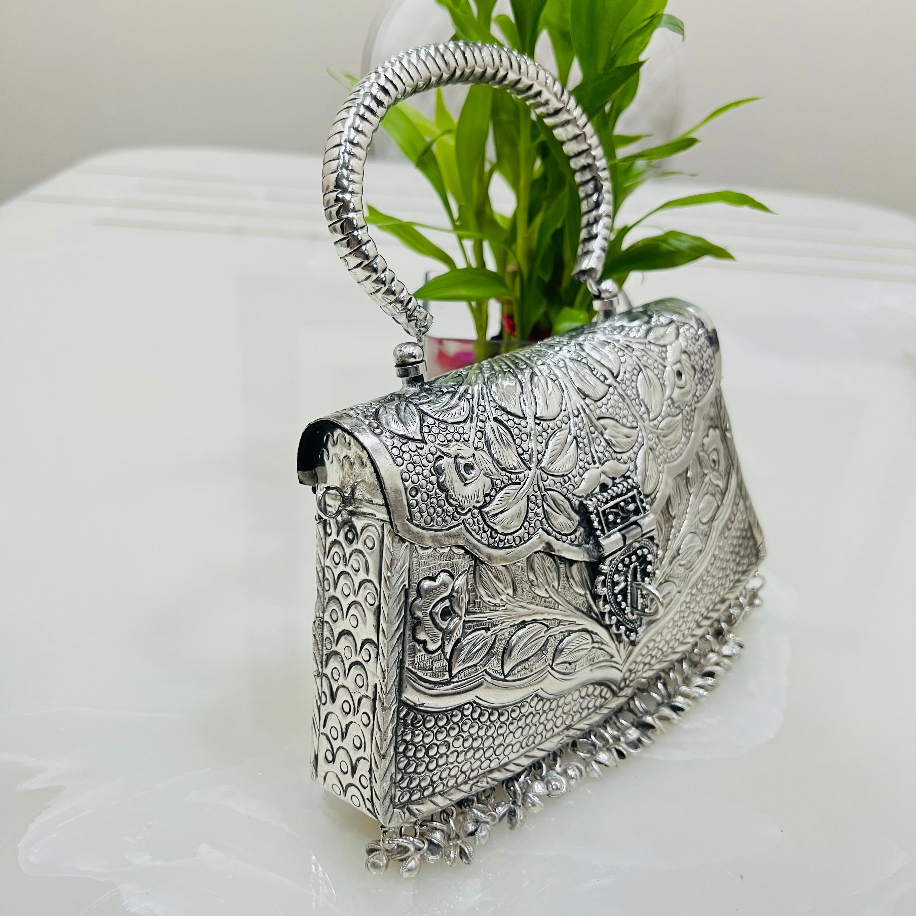 Antique Metal Clutch Indian Handmade Silver Metal Party Sling Bag /ethnic  Handmade Vintage Style Purse Hand Clutch Minimal Fashion Sling Bag - Etsy  in 2024 | Metallic purse, Silver purses, Metallic bag