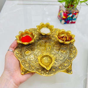 Messing Pooja Thali, godheid aanbiddingsbord, spiritueel cadeau, trouwbedankjes, religieuze geschenken, bulkcadeau, housewarmingcadeau, gratis expreslevering