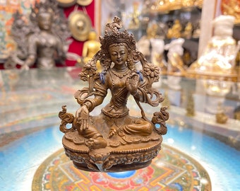 Estatua de Tara Verde de 9,5 cm, cobre oxidado, hecha a mano en Nepal