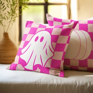 Ghost Pink Halloween Pillow Coquette Retro Pumpkin Pink Halloween Decor Girl Ghost Pillow Cute Spooky Fall Vibes Throw Pillow
