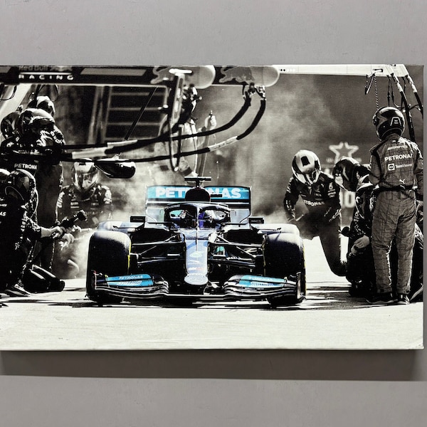 Motivation Wall Art, F1 Glass Printing, Lewis Hamilton in the Pits Glass, Gym Canvas Print, Bridesmaid Gifts Canvas, Car Wall Hanging Table,