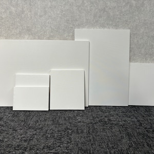Blanco uitgerekt canvas: kinderschilderijen, acryl- en olieverfkunst