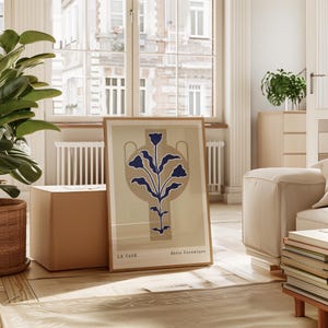 Póster de arte con estampado de flores francesas en jarrón retro vintage, descarga digital de cerámica beige de Galerie Bohème, decoración bohemia neutra en tonos cálidos