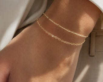 Doppelkettenarmband • 14k Gold Fill Armband • Überlagertes Goldarmband • Zierlicher minimalistischer Schmuck • Stapelarmband • Geschenk für sie
