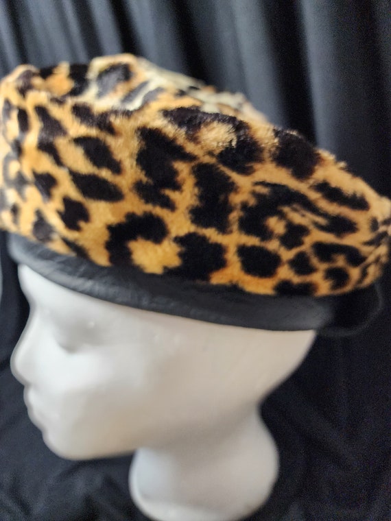 1960's Vintage Leopard Printed Hat - image 3