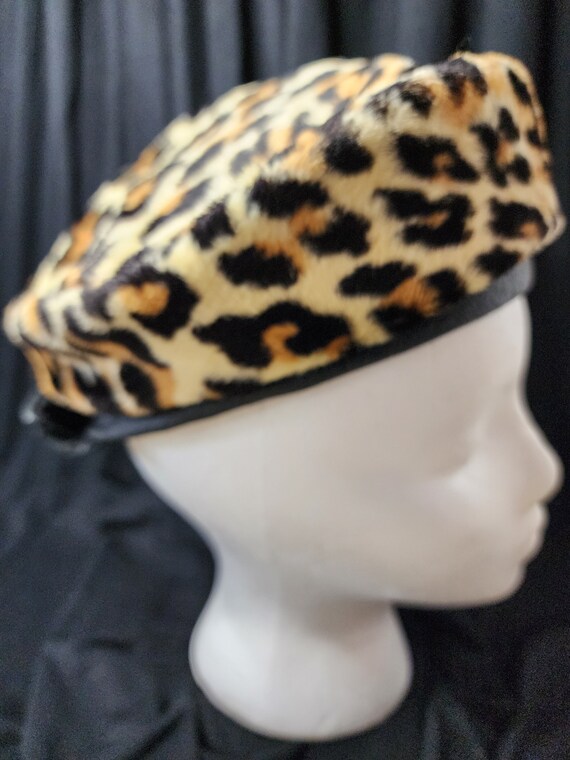 1960's Vintage Leopard Printed Hat - image 2