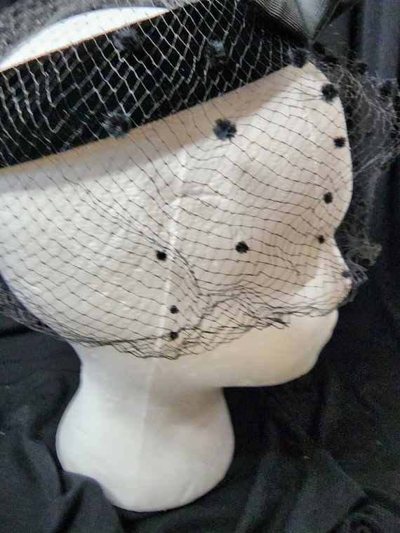 Black Velvet 1950's Ladies Open Crown Fascinator w