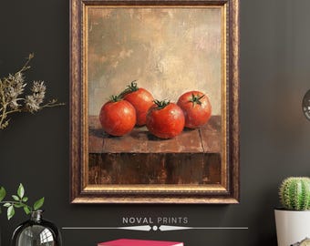 Può includere: Un dipinto incorniciato di quattro pomodori rossi su un tavolo di legno. I pomodori sono disposti in fila, con il pomodoro più grande al centro. Il dipinto ha un aspetto rustico e vintage.