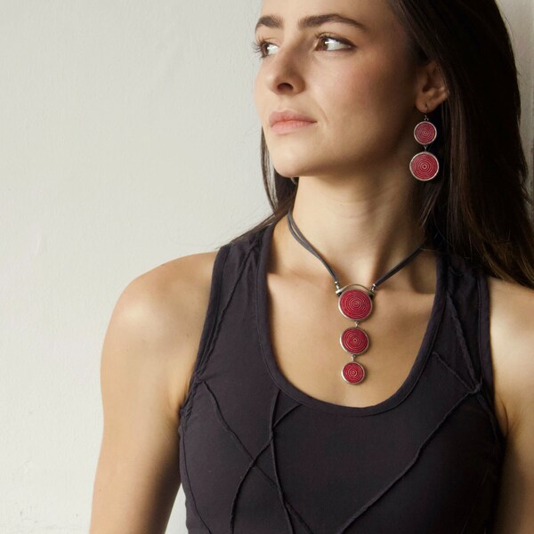 Ethnic Statement Jewelry Set Viva Magenta Jewelry Recycled Choker Necklace  Bohemian Jewelry Boho Chic Sustainable Jewelry Ethnic