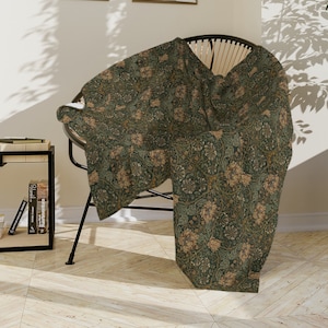 William Morris velveteen blanket - Honeysuckle, plush, flower, green, arts and crafts, floral, colonial, mission, minky, great for snuggling Bild 1