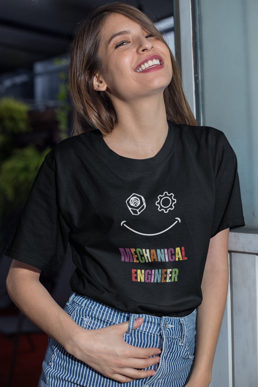Mechanical Engineer Bolt & Gear Smile T-shirt: Funny Engineering Gift ...