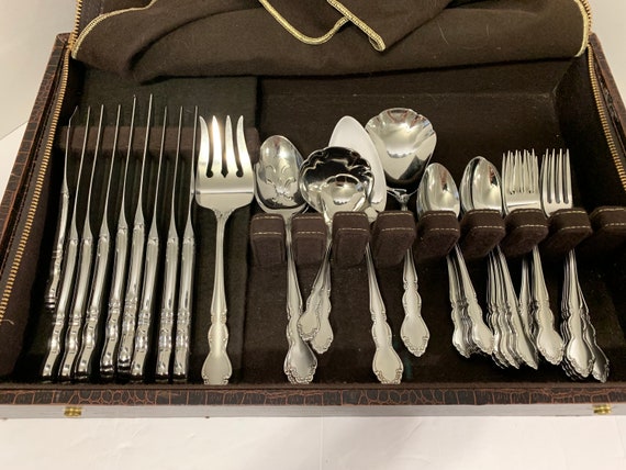 Leanin Tree Keepsake Hinged Cedar Box Red Velvet … - image 2