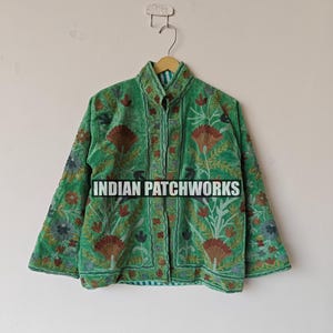 Beautiful women&#39;s Short Suzani Jacket, Handmade velvet Jacket, Suzani Jacket In velvet Fabric, Floral Embroidery Jacket, indianpatchworks