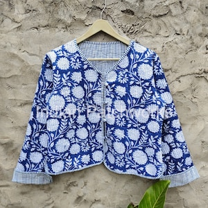 Women&#39;s Quilting Jacket Indian Vintage Floral Short Ladies Jacket / Coat Handmade Gifts for Her Block print Quilted Jacket Cotton Boho