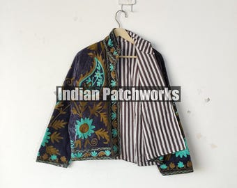 ハンドメイドの花柄刺繍ベルベットジャケット：ボヘミアン風スザニ