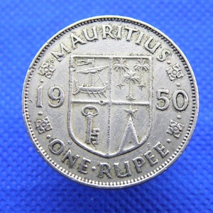 Moneta MAURITIUS 1950 RUPIA - Commonwealth britannico - Re Giorgio VI / Design a scudo - Moneta in rame e nichel - Buona qualità (OS01)