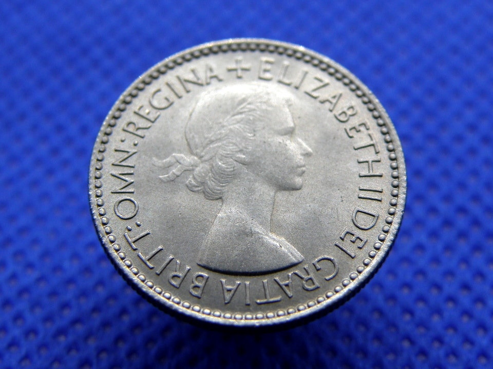 1953年 6ペンス硬貨 - 英国6ペンス硬貨。エリザベス2世戴冠式記念