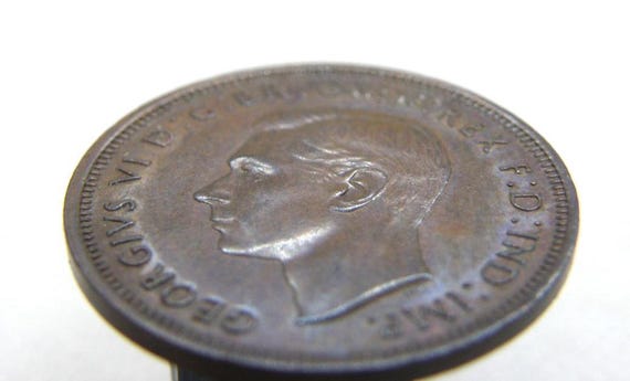 1943 HALFPENNY COIN - King George VI - British Bronze 1/2d Coin