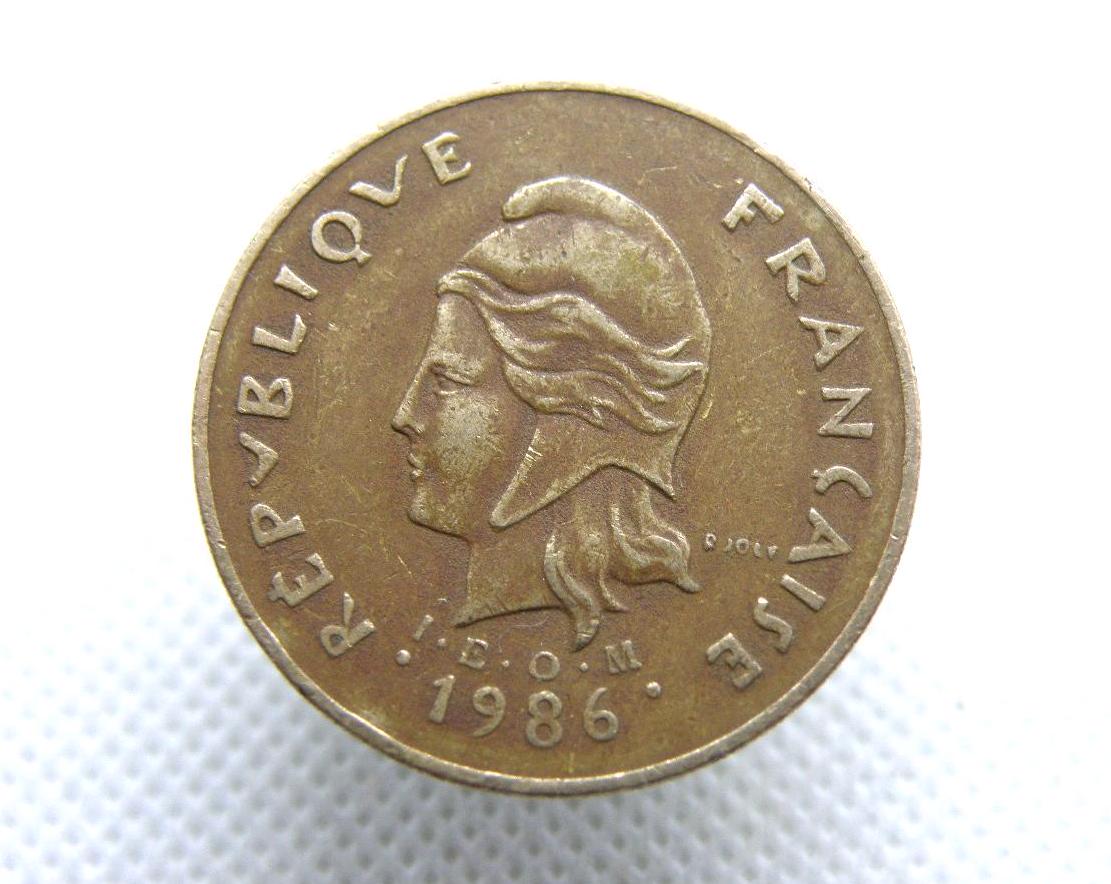FRENCH POLYNESIA COIN - 1986 - 100 Francs Coin! - French Oceania
