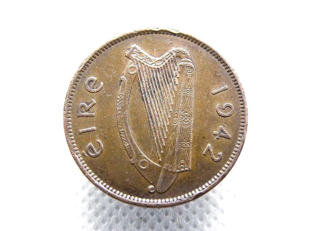 1942 IRELAND / EIRE HALFPENNY Coin - Bronze 1/2d Coin. Pig