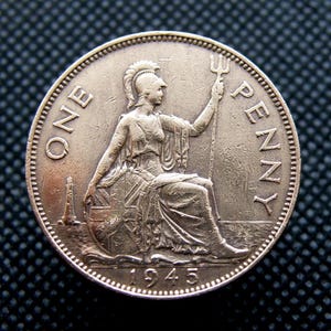 MONETA DA UN PENNY BRITANNICA DEL 1945 - Re Giorgio VI - Bronzo - Moneta da 1 penny. Moneta originale - Lucidata - Britannia - Regalo per l'80° compleanno (OS01.1)