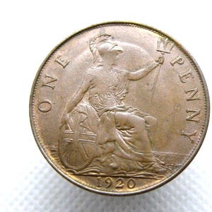 Original 1920 BRITISH PENNY COIN - King George V - Bronze - One Penny Coin. Large Bare Head Portrait / Britannia - Birthday Gift (OS01)