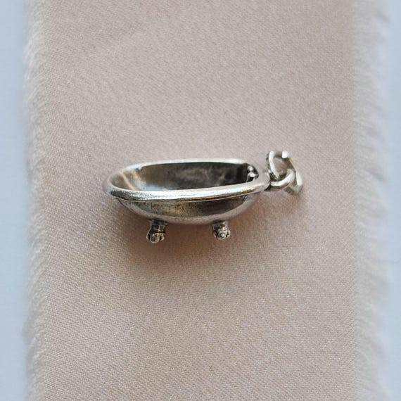 Sterling Silver Claw Foot Bath Tub Charm Pendant