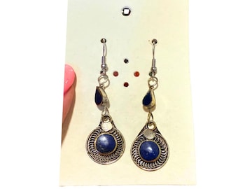 ヴィンテージのラピスラズリイヤリング：シルバーとブルーのぶら下がるジュエリー