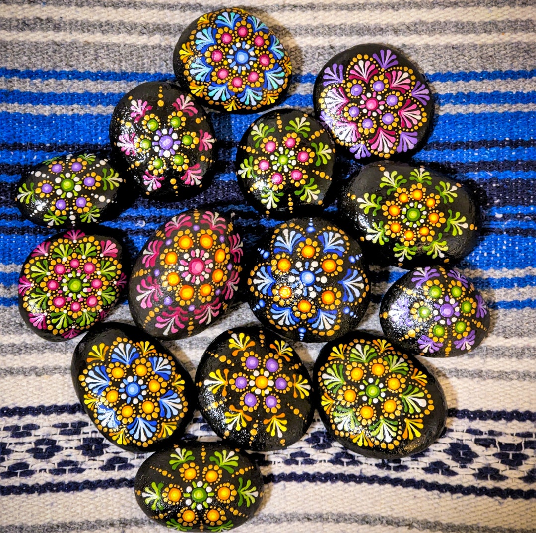 Hand Painted River Rocks - Etsy