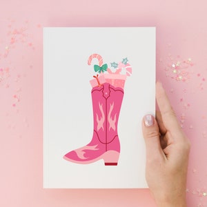 Tarjeta navideña del oeste, tarjeta de felicitación navideña, retro, botas de vaquero, feliz Navidad, botas de vaquero rosas, tarjeta navideña imprimible, Canva Pro