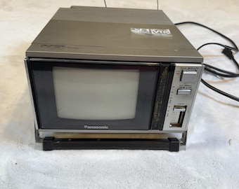 Vintage 1984 Panasonic CT-5511 Electrotune Portable Color TV Monitor Parts Only