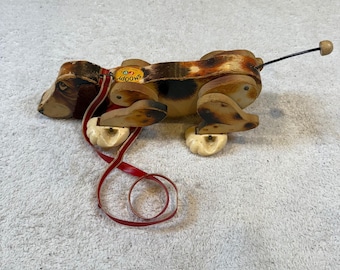 Perro de juguete de madera Fisher Price Snoopy Sniffer 181 estilo retro de mediados de siglo