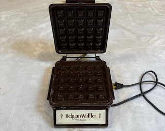 Vintage Munsey Belgian Waffler Model BW-2 Electric Waffle Maker Brown Retro