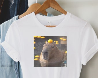 Capybara-T-Shirt, lustiges Capybara-T-Shirt, Capybara mit orangefarbenem T-Shirt, süßes Capybara-T-Shirt, virales Capybara-Lied-T-Shirt