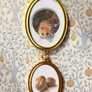 Lámina artística de lirón avellano y avellana: estilo cottagecore otoñal vintage (descarga digital)